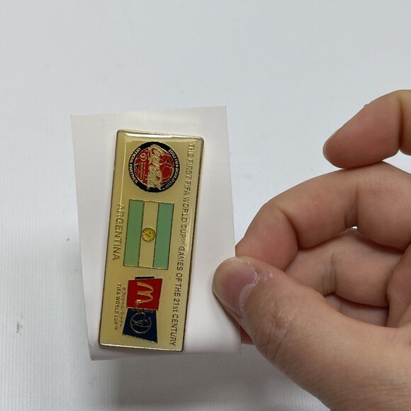 FIFA WORLD CUP 2002 Argentina National Flag Pin McDonalds Coca Cola 1x2.5” - Picture 3 of 5